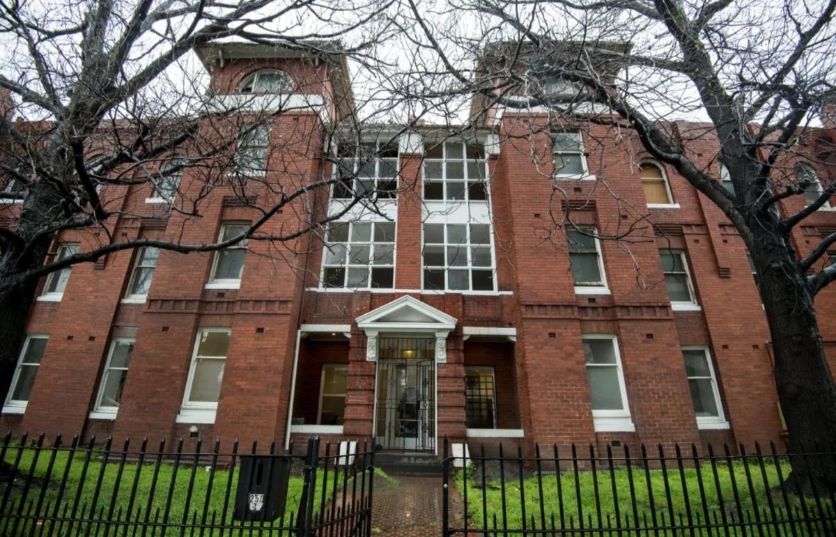 Fawkner Mansions Heritage Hotel Melburne Exterior foto