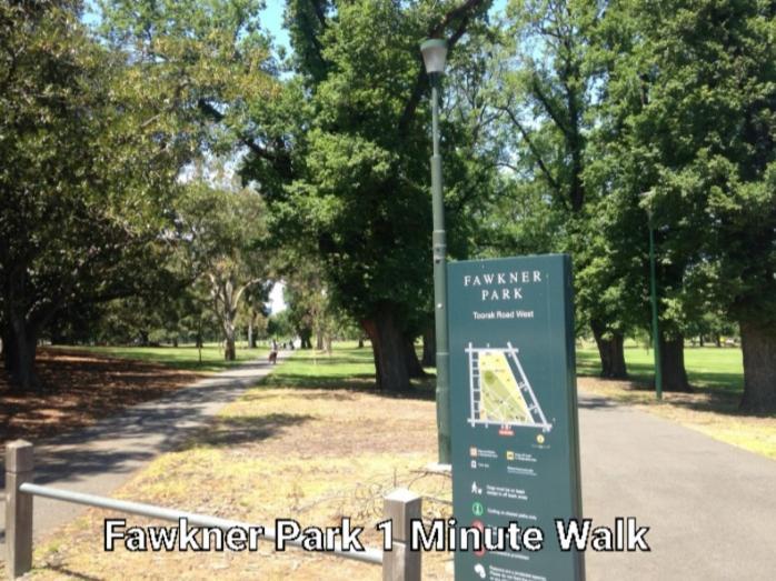 Fawkner Mansions Heritage Hotel Melburne Exterior foto